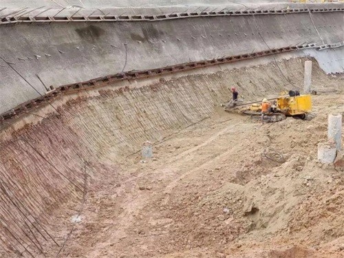 合浦基坑边坡加固