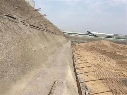 合浦河道边坡加固